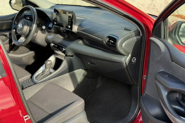 Toyota Yaris 1.5 Hybrid zdjęcie 7