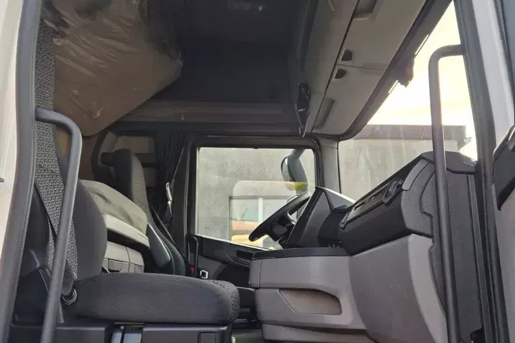 Scania R450 zdjęcie 23