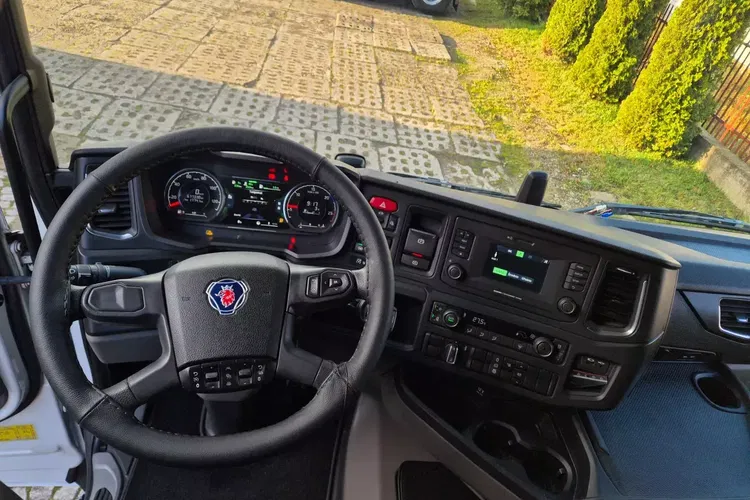 Scania R450 zdjęcie 24