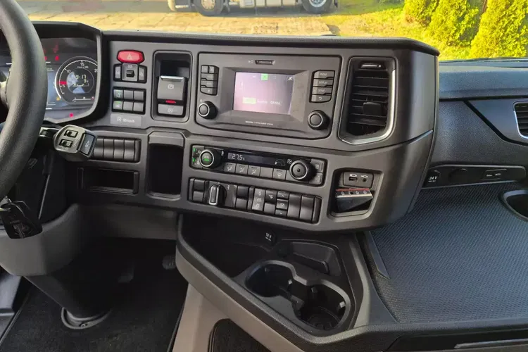 Scania R450 zdjęcie 25