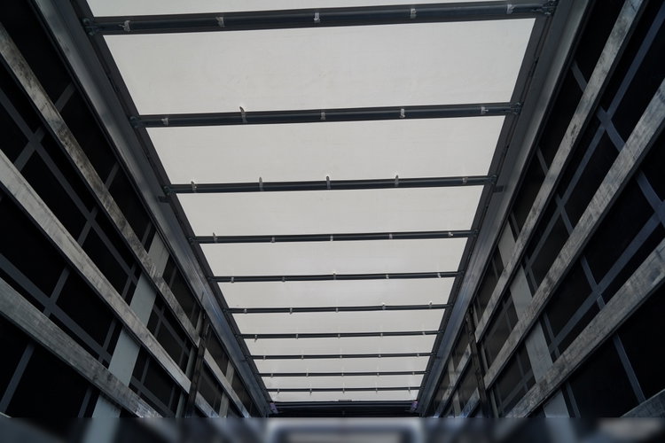 Volvo FH 500 / I-SAVE / XL / ZESTAW TANDEM PRZEJAZDOWY 120 M3 / 2023 / KLIMA POSTOJOWA / ZAWIESIE DOKI DO WÓZKA / PO ZŁOTYM KONTRAKCIE SERWISOWYM zdjęcie 28