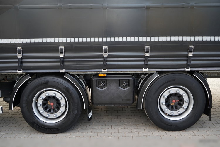 Volvo FH 500 / I-SAVE / XL / ZESTAW TANDEM PRZEJAZDOWY 120 M3 / 2023 / KLIMA POSTOJOWA / ZAWIESIE DOKI DO WÓZKA / PO ZŁOTYM KONTRAKCIE SERWISOWYM zdjęcie 47