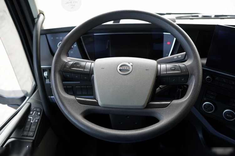 Volvo FH 500 / I-SAVE / XL / ZESTAW TANDEM PRZEJAZDOWY 120 M3 / 2023 / KLIMA POSTOJOWA / ZAWIESIE DOKI DO WÓZKA / PO ZŁOTYM KONTRAKCIE SERWISOWYM zdjęcie 56