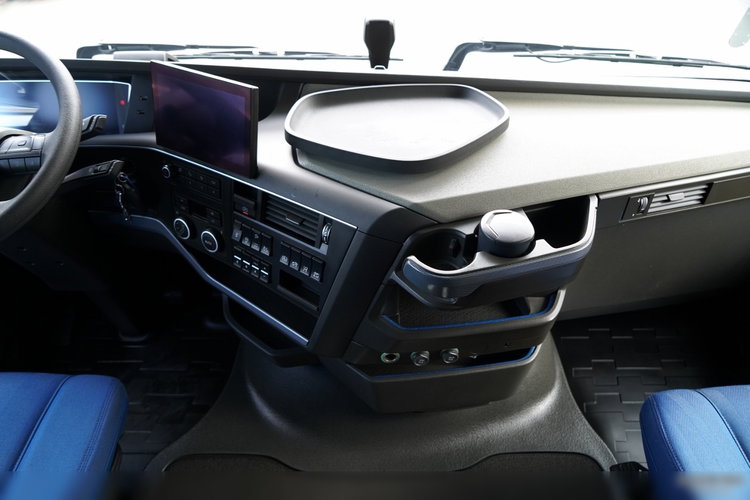 Volvo FH 500 / I-SAVE / XL / ZESTAW TANDEM PRZEJAZDOWY 120 M3 / 2023 / KLIMA POSTOJOWA / ZAWIESIE DOKI DO WÓZKA / PO ZŁOTYM KONTRAKCIE SERWISOWYM zdjęcie 59