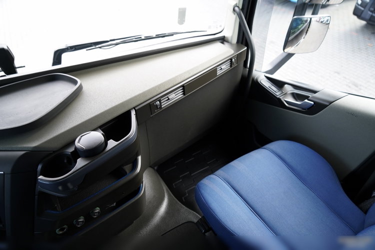 Volvo FH 500 / I-SAVE / XL / ZESTAW TANDEM PRZEJAZDOWY 120 M3 / 2023 / KLIMA POSTOJOWA / ZAWIESIE DOKI DO WÓZKA / PO ZŁOTYM KONTRAKCIE SERWISOWYM zdjęcie 60