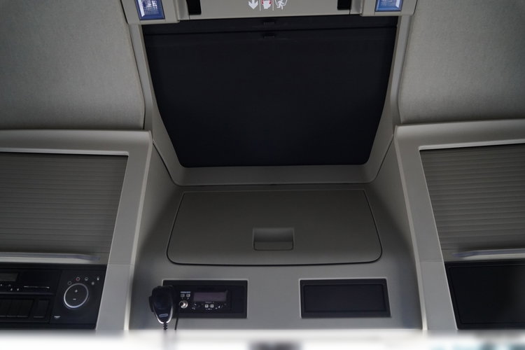 Volvo FH 500 / I-SAVE / XL / ZESTAW TANDEM PRZEJAZDOWY 120 M3 / 2023 / KLIMA POSTOJOWA / ZAWIESIE DOKI DO WÓZKA / PO ZŁOTYM KONTRAKCIE SERWISOWYM zdjęcie 62