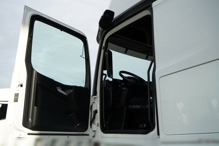 Mercedes -Benz ACTROS  L 1851 / GIGA SPACE / RETARDER zdjęcie 22