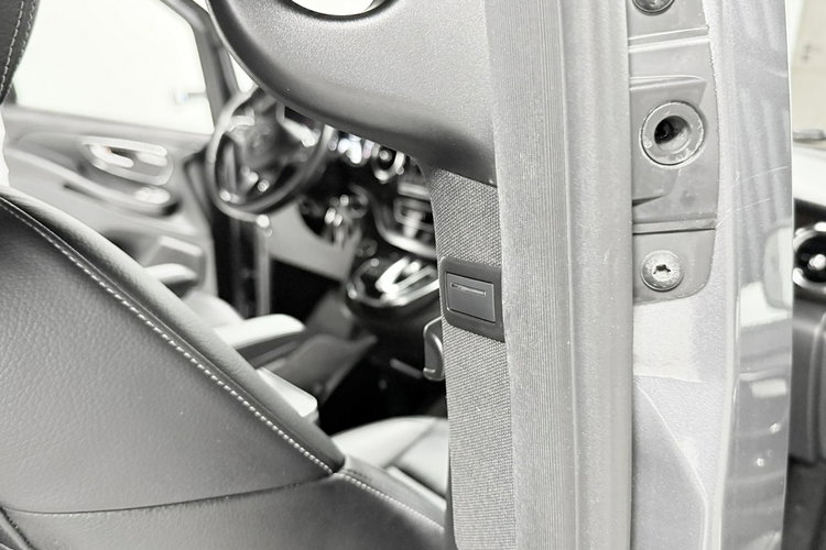 Mercedes V 250 V250d 2.2 CDi 190KM LONG Avantgarde Edition Burmester Navi Skóry LiLS zdjęcie 30