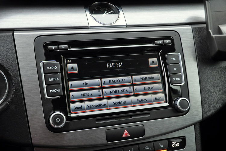 Volkswagen Passat 2.0TDI(140KM) Bi-Xenon Led Klimatronik El.Fotel Welur Reling Alu16"ASO zdjęcie 31