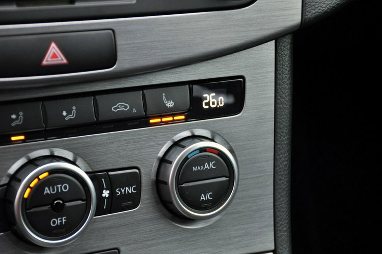 Volkswagen Passat 2.0TDI(140KM) Bi-Xenon Led Klimatronik El.Fotel Welur Reling Alu16"ASO zdjęcie 34