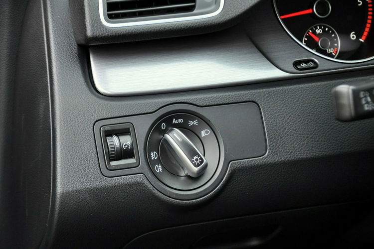 Volkswagen Passat 2.0TDI(140KM) Bi-Xenon Led Klimatronik El.Fotel Welur Reling Alu16"ASO zdjęcie 36