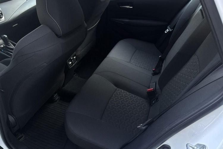 Toyota Corolla 1.8 Hybrid COMFORT TECH, salon Polska, gwarancja, FV23% zdjęcie 12