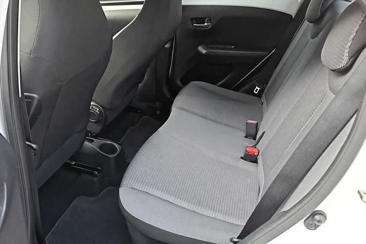 Toyota Aygo 1.0 VVTi 72KM X-PLAY TECH, salon Polska, gwarancja, FV23% zdjęcie 12