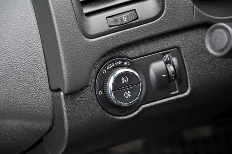 Opel Insignia 1.4T(140KM) Bi-xenon Virtual Navi Parktr. Park Assist Kamera BLIS Alu zdjęcie 35