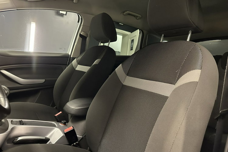 Kuga Ford Kuga 2.0 TDCI 140KM KeyLess Zadbany Rej PL Gwarancja zdjęcie 6