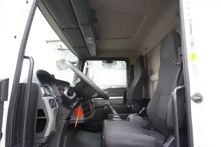 MAN TGL 12.190 / Zabudowa chłodnia 14 EPAL / Carrier Xarios 500 / 3 szt. zdjęcie 22