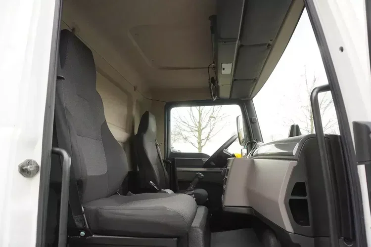 MAN TGL 12.190 / Zabudowa chłodnia 14 EPAL / Carrier Xarios 500 / 3 szt. zdjęcie 29
