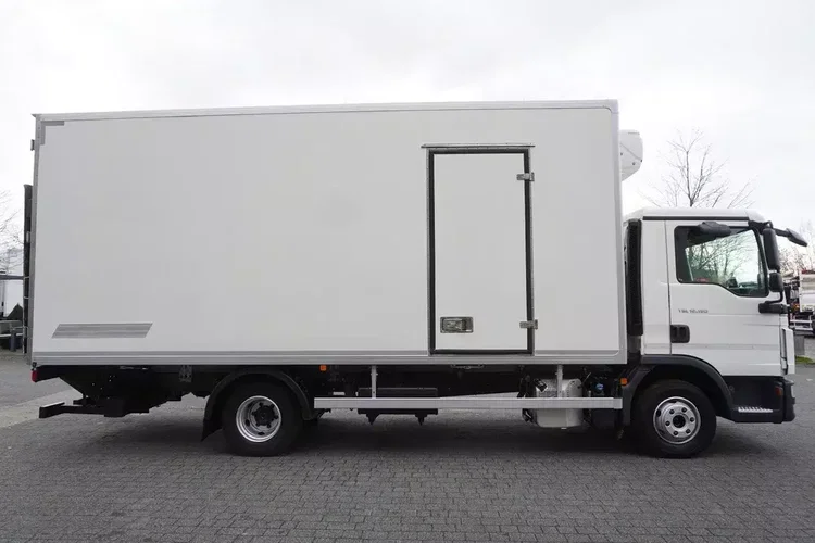 MAN TGL 12.190 / Zabudowa chłodnia 14 EPAL / Carrier Xarios 500 / 3 szt. zdjęcie 8