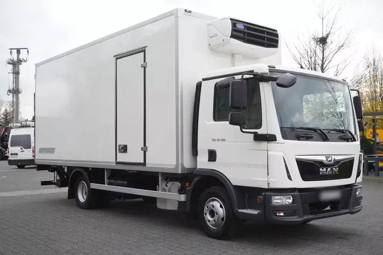 MAN TGL 12.190 / Zabudowa chłodnia 14 EPAL / Carrier Xarios 500 / 3 szt. zdjęcie 9