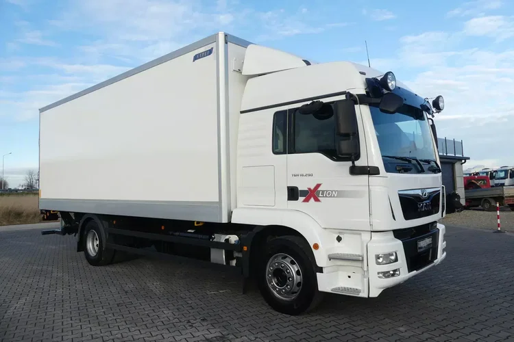 MAN TGM 18.290 / EURO 6 / KONTENER + WINDA / OTWIERANY BOK / zdjęcie 14