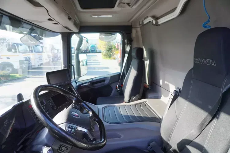 Scania P280 4x2 E6 / Chłodnia Lamberet 16 EPAL / Multitemperatura / Thermoking T-800R / 130 tys. km / 3 szt zdjęcie 20