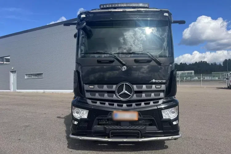 Mercedes Arocs 2543 6x2 4 / Hakowiec 21 t HIAB ULT21Z56 / 2022 zdjęcie 7