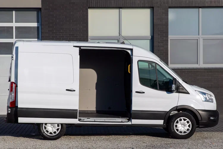 Ford Transit L2H2 ŚREDNI zdjęcie 19