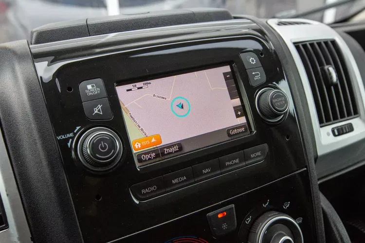 Fiat Ducato 2.3 L2H2 ŚREDNI Professional zdjęcie 38