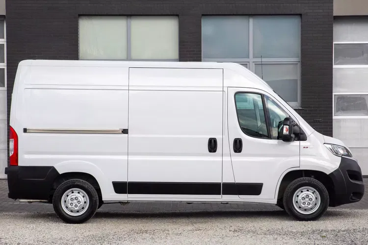Fiat Ducato 2.3 L2H2 ŚREDNI Professional zdjęcie 28