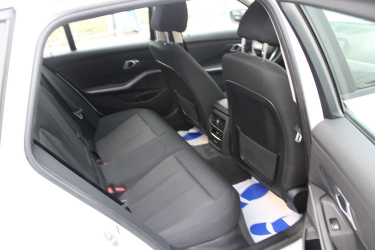 BMW 318 Automat F-Vat Salon Polska Gwarancja zdjęcie 34