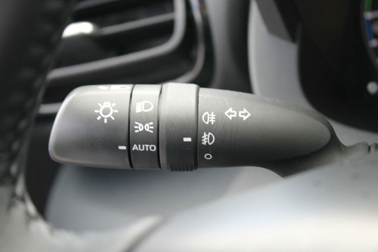 Toyota Yaris Hybrid 1.5 Comfort Kamera zdjęcie 15