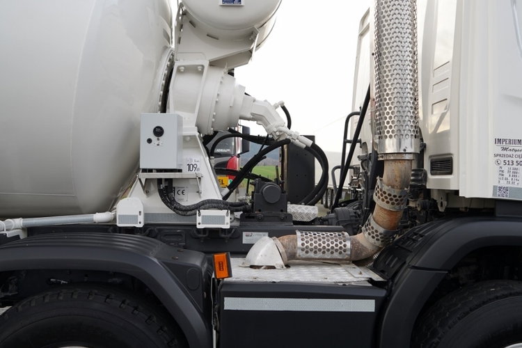 Scania P 410 / 8x4 / BETONOMIESZARKA / GRUSZKA / PUTZMEISTER / 9m3 / AUTOMAT / SKÓRY zdjęcie 17