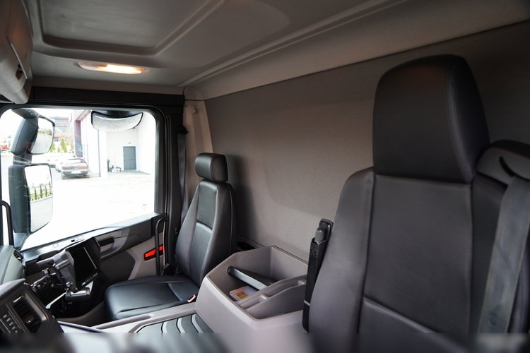 Scania P 410 / 8x4 / BETONOMIESZARKA / GRUSZKA / PUTZMEISTER / 9m3 / AUTOMAT / SKÓRY zdjęcie 31