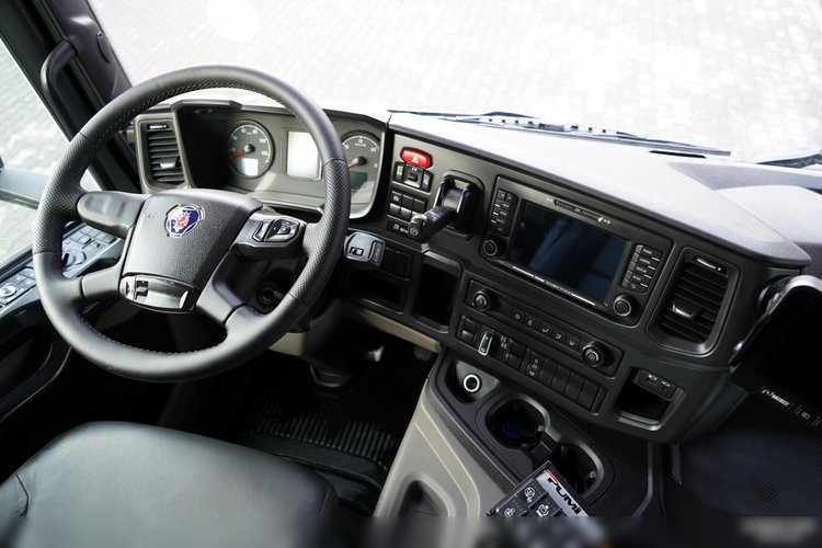 Scania P 410 / 8x4 / BETONOMIESZARKA / GRUSZKA / PUTZMEISTER / 9m3 / AUTOMAT / SKÓRY zdjęcie 33