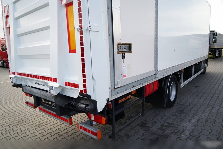 Renault D 210 / 4x2 / KONTENER / 8.6 M /  MOCNA PODŁOGA / WINDA DHOLLANDIA  zdjęcie 15