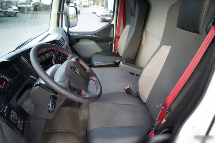 Renault D 210 / 4x2 / KONTENER / 8.6 M /  MOCNA PODŁOGA / WINDA DHOLLANDIA  zdjęcie 30