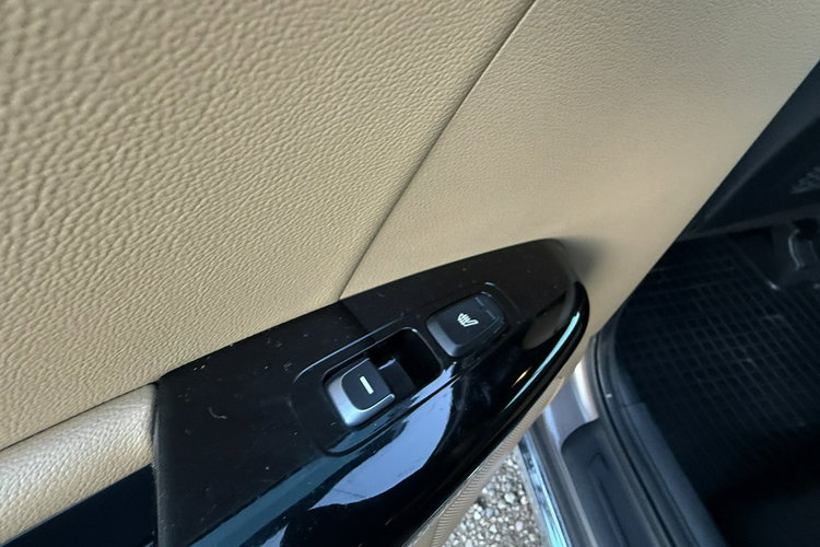 Kia Sportage 1.6TGi177KM 4x4 full opcja bezwypadkowa serwisowana 1.rok . Gwarancji zdjęcie 24