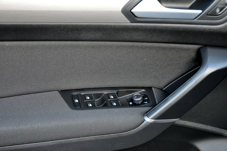 Volkswagen Touran 2.0TDI(150KM) Duża Navi 7-Foteli Klimatronik Reling Alu16"ASO VW zdjęcie 37