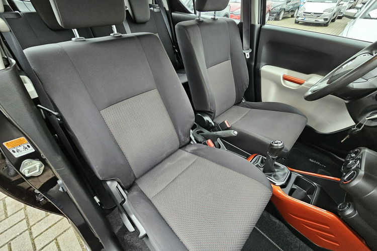 Suzuki Ignis , bluetooth , klima, hak zdjęcie 11