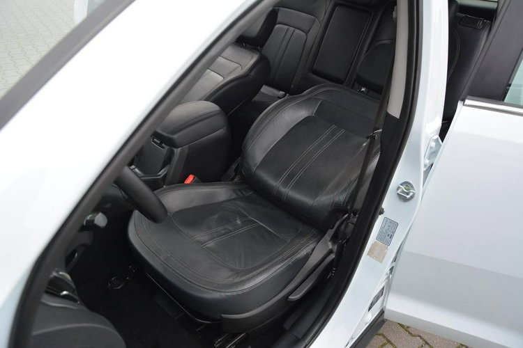 Kia Sportage Automat AWD Xenon Ledy Navi Parktronic Kamera Skóry Alu19" zdjęcie 19