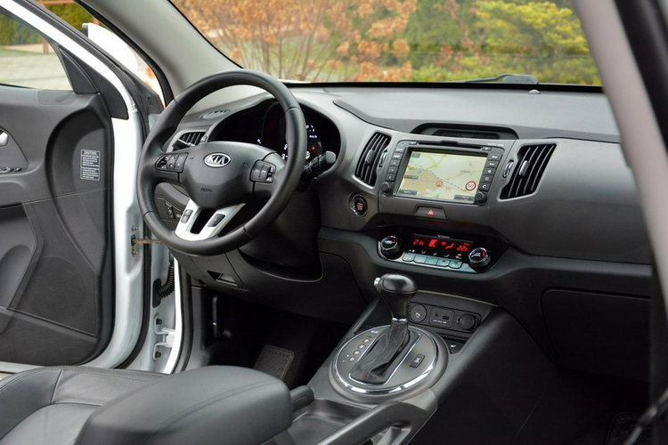 Kia Sportage Automat AWD Xenon Ledy Navi Parktronic Kamera Skóry Alu19" zdjęcie 22