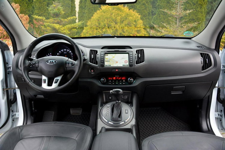 Kia Sportage Automat AWD Xenon Ledy Navi Parktronic Kamera Skóry Alu19" zdjęcie 26