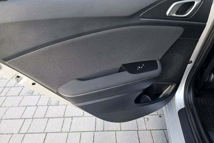 Kia Cee'd Polski salon, bezwypadkowy, gwarancja do 2028 roku zdjęcie 10