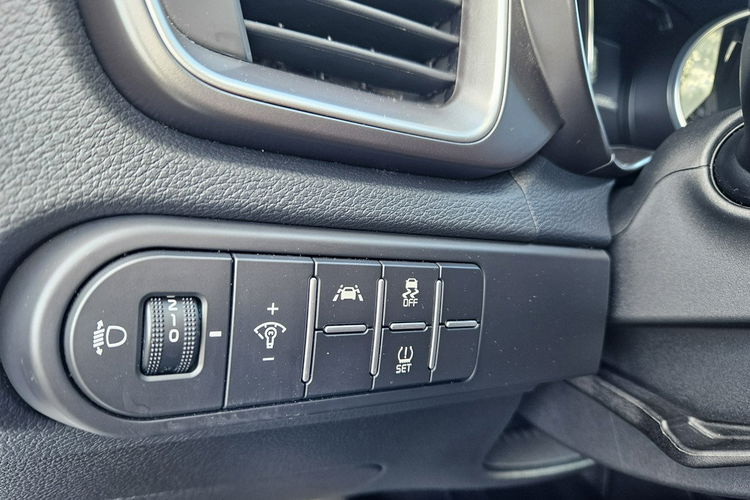 Kia Cee'd Polski salon, bezwypadkowy, gwarancja do 2028 roku zdjęcie 24