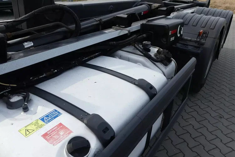 Scania R 490 / 6x2 / HAKOWIEC / HIAB MULTILIFT / RETARDER / EURO 6 / zdjęcie 15