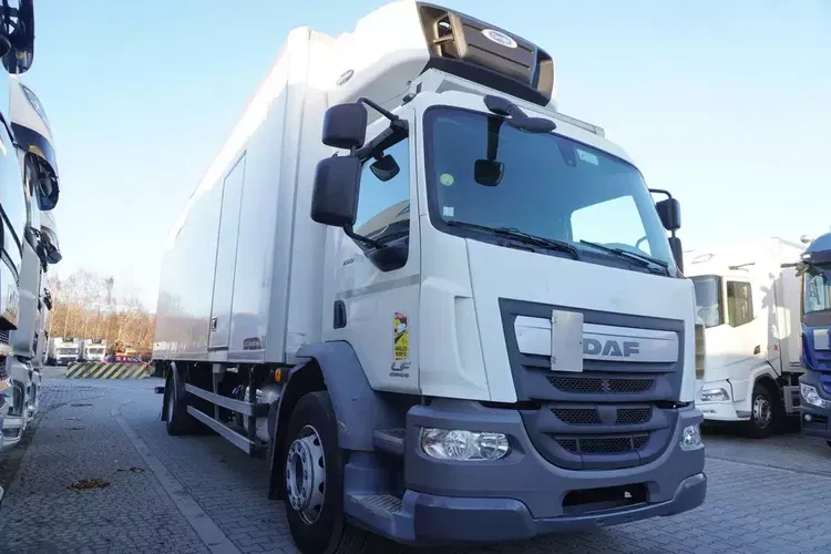 DAF LF 290 E6 4x2 / Chłodnia Lamberet 22 palety / Multitemperatura / Carrier Supra 1150 MR zdjęcie 6