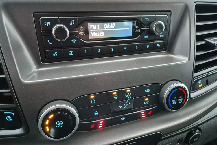 Ford transit L3H2 Lift 89999zł NETTO Brygadówka 7 osób 2.0TdCi/170KM zdjęcie 24