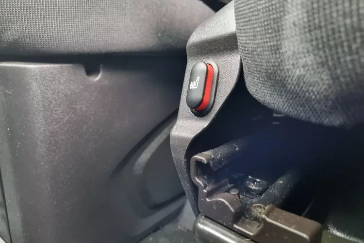 Ford transit-custom Long 39999zł NETTO 2.0 TdCi/131KM zdjęcie 17