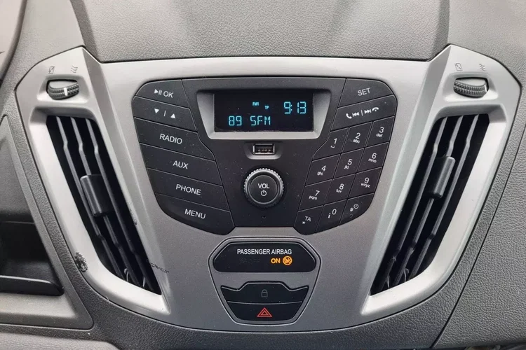 Ford transit-custom Long 39999zł NETTO 2.0 TdCi/131KM zdjęcie 25