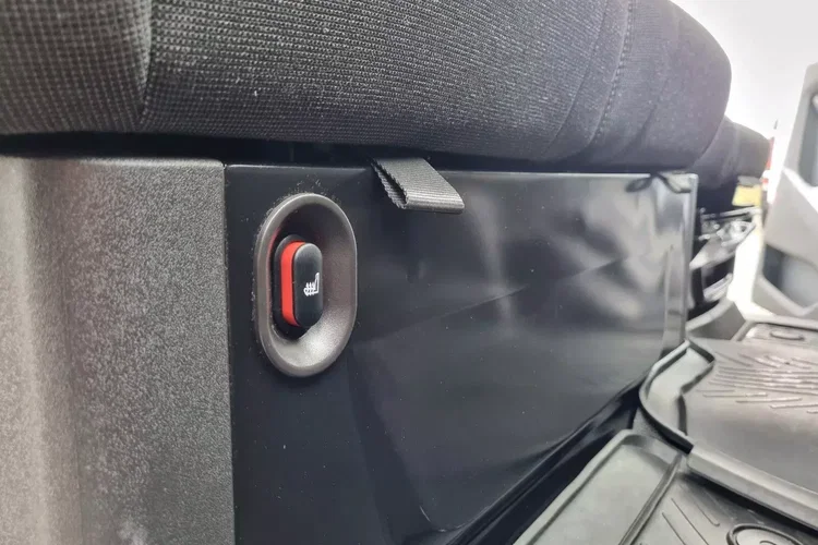 Ford transit-custom Long 39999zł NETTO 2.0 TdCi/131KM zdjęcie 29